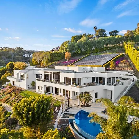 Winding Way Villa